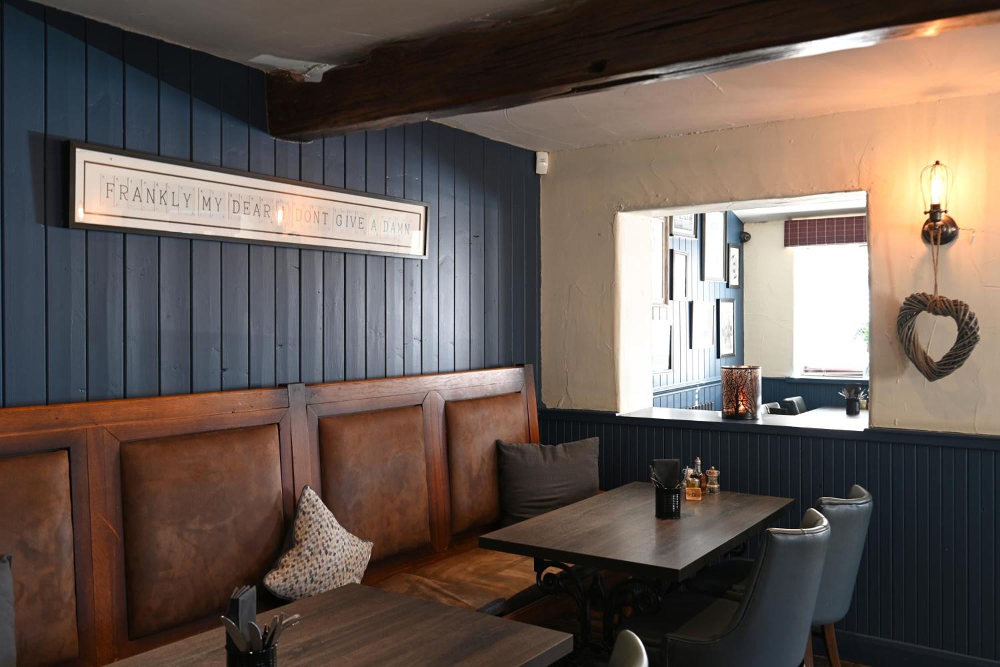 צ'ורלי Rooms At The Dressers Arms מראה חיצוני תמונה